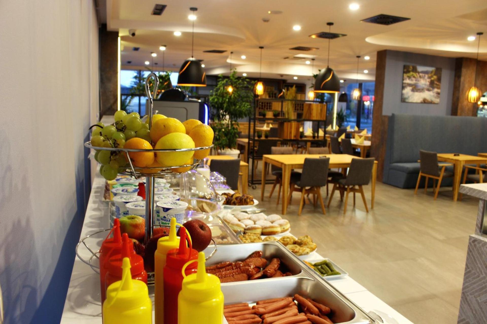 Hotel Gold Jet Bihac Ngoại thất bức ảnh