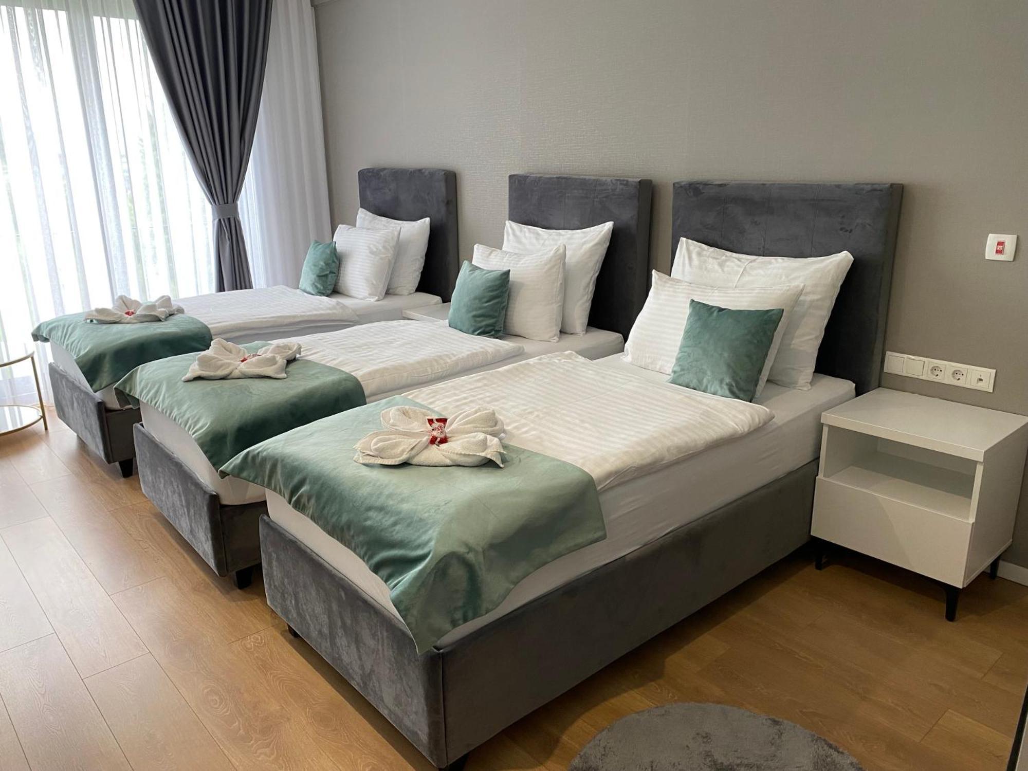 Hotel Gold Jet Bihac Ngoại thất bức ảnh